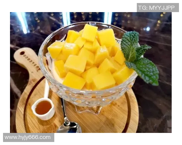 足球明星用餐礼仪揭秘:优雅举止与美食搭配的完美瞬间 足球明星用餐礼仪揭秘:优雅举止与美食搭配的完美瞬间