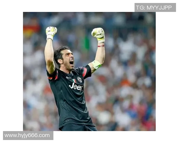 大罗头像与足球明星女生的魅力碰撞展现青春活力与运动风尚