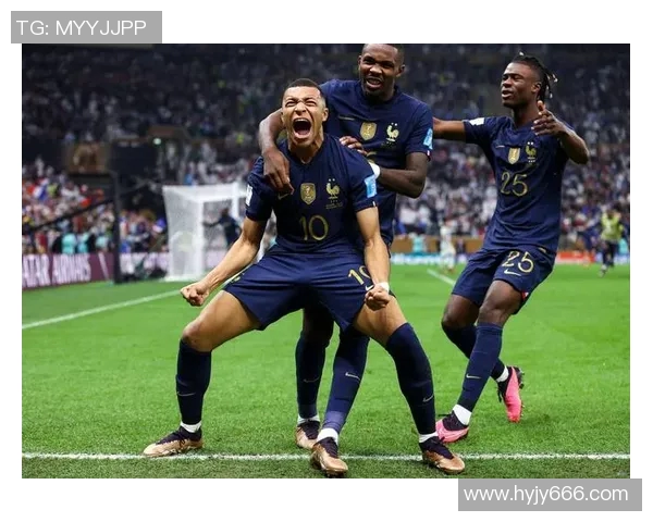 姆巴佩领衔法国队冲击世界杯冠军展现超凡实力与团队合作精神 姆巴佩领衔法国队冲击世界杯冠军展现超凡实力与团队合作精神